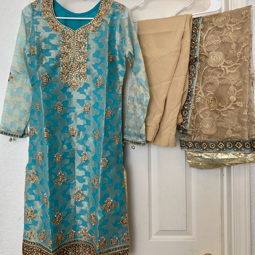 Pakistani Indian Three Piece Suit